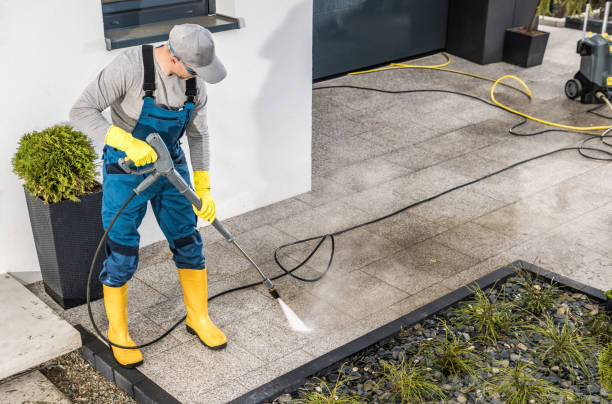 Best Garage Pressure Washing  in Northdale, FL