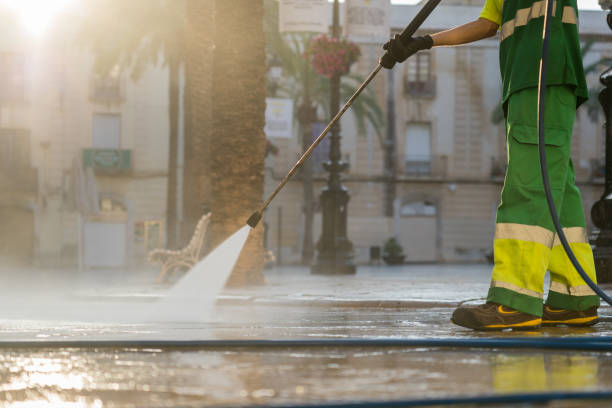 Best Deck Pressure Washing  in Northdale, FL